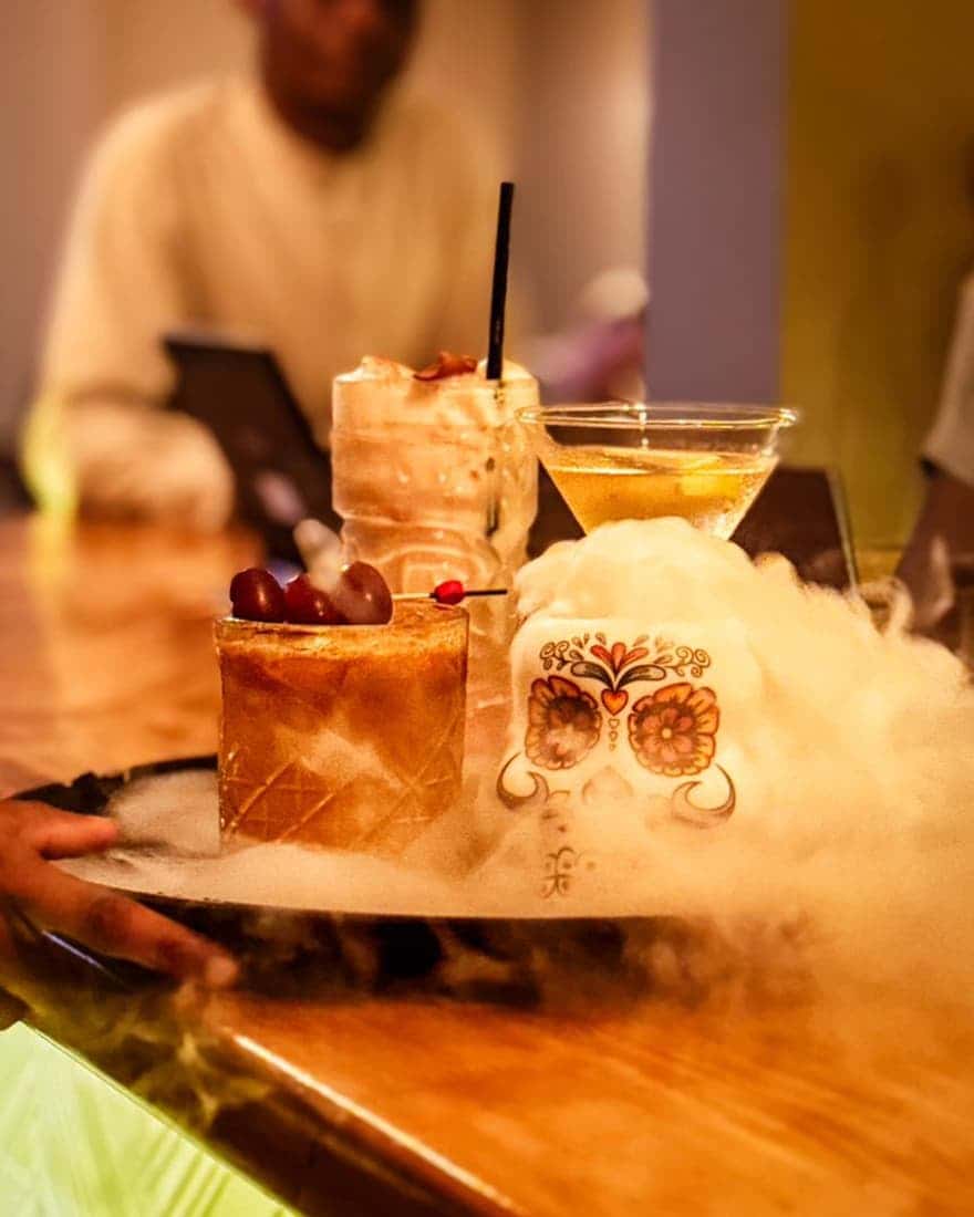 cocktails fumants à la glace carbonique